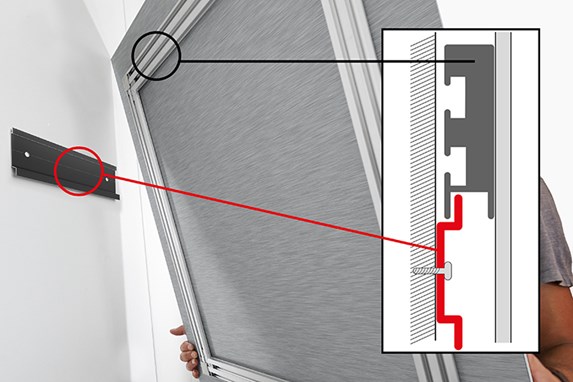 Detail van het ophangsysteem Alu 10/45 met Muurlat (in het rood)