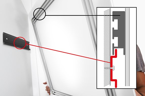 {{Hanging.System.Plexi.Image.Description}}