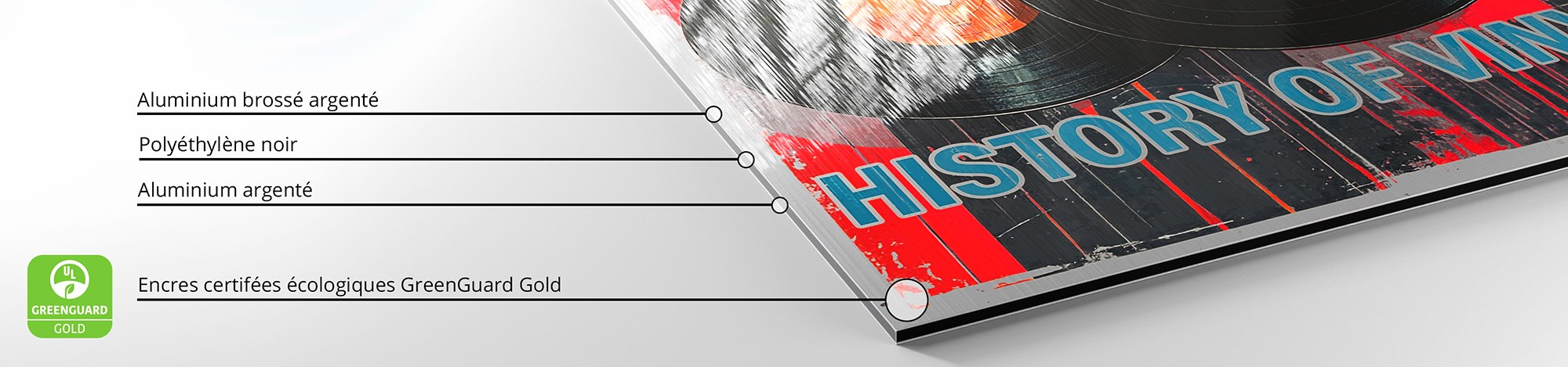 Détail d'une impression sur Dibond Brossé Argenté avec des encres écologiques certifiées Greenguard Gold.