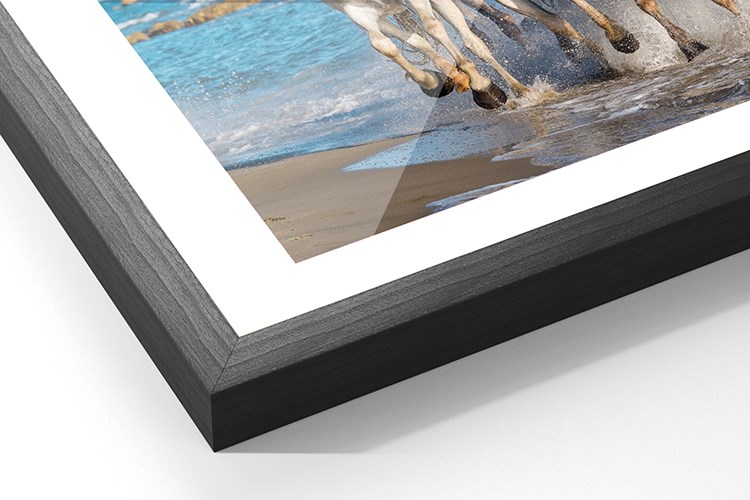 Menu Frame Camargue30 Black 750X500