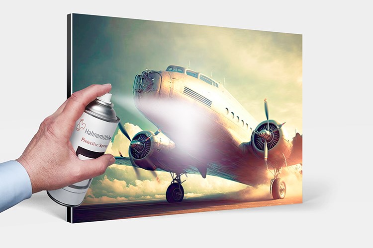 Un tirage photographique collé sur Dibond auquel on applique du spray de protection invisible d'Hahnemühle.