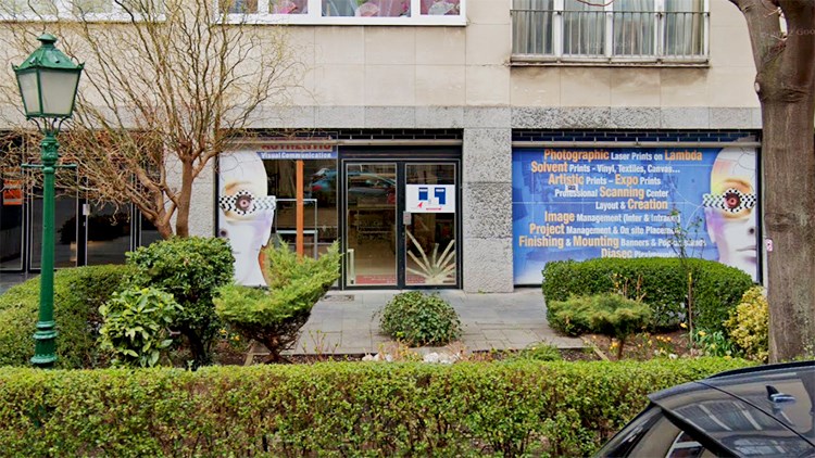 Vue of the entrance of AuthenticPhoto Mounting Department, rue St Bernard 17, 1060 Brussels