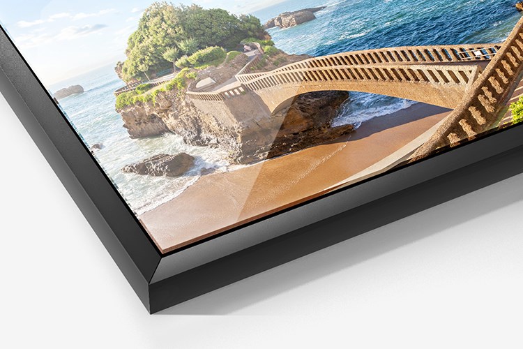 Colors Biarritz Black 750X500