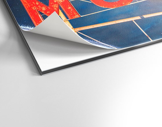 Close-up of a print glued on Dibond